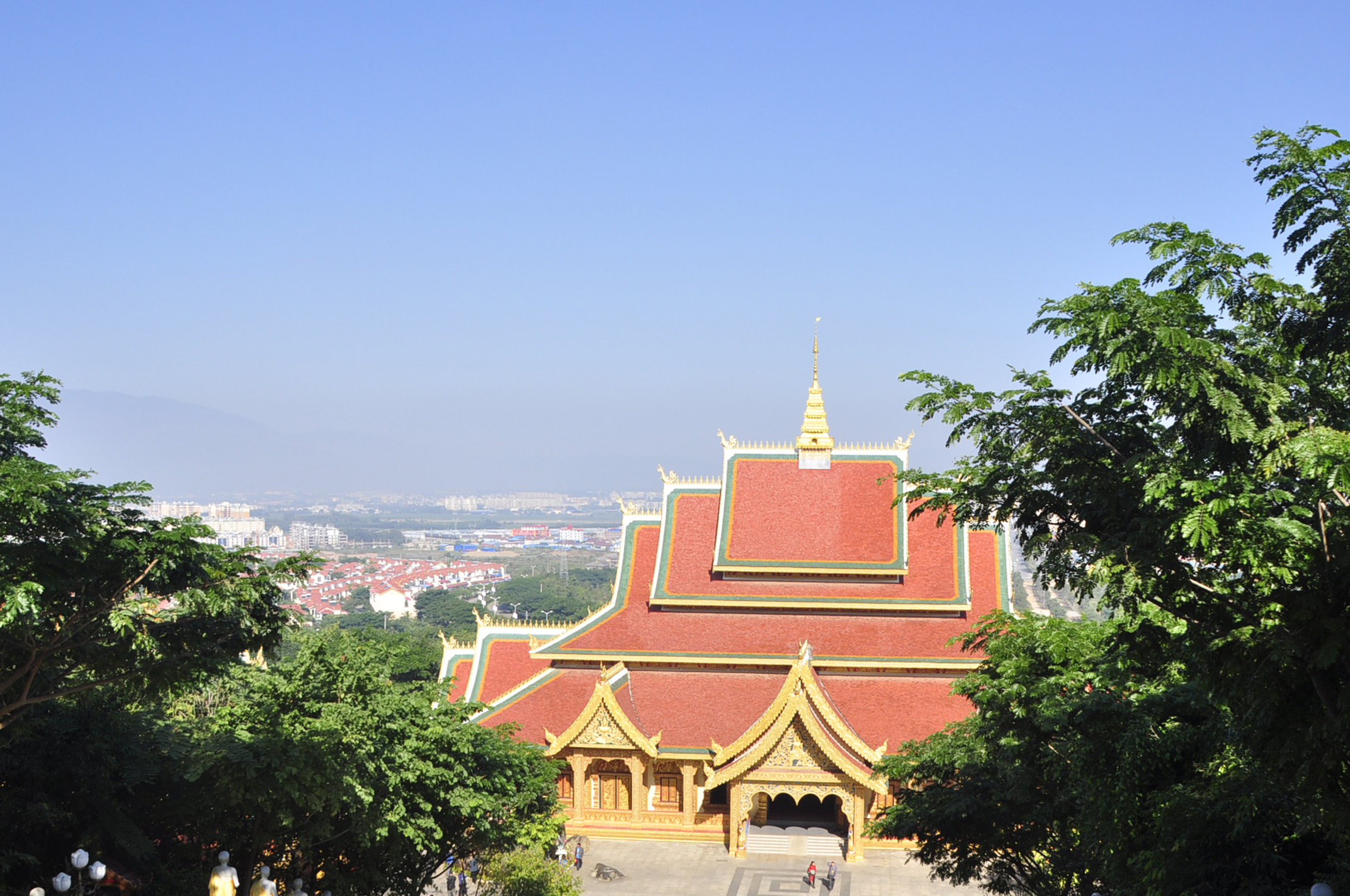 Xishuangbanna English private tour guide top attractions